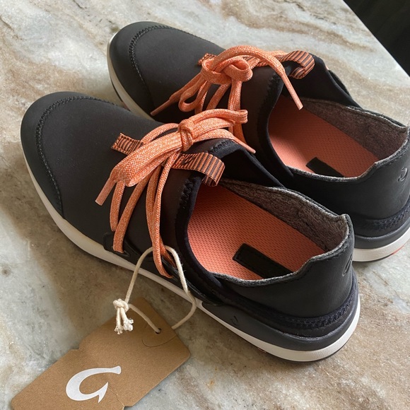 Shoes - OluKai Tennis Shoes